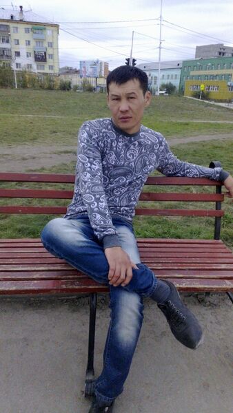  ,   Mars, 37 ,   