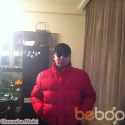  ,   Nika, 39 ,   