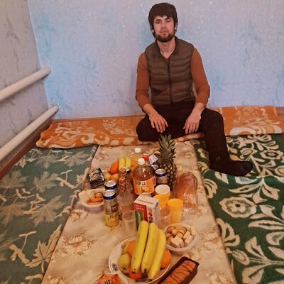  ,   Asadbek, 23 ,   c 