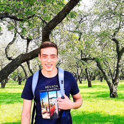  ,   Artur, 33 ,   ,   
