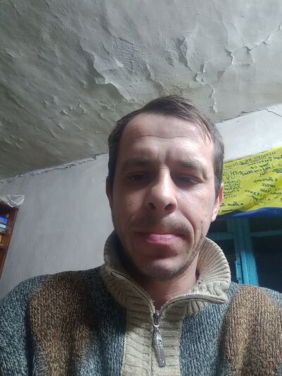  ,   Vassili, 39 ,   ,   