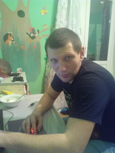  ,   Sasha, 35 ,  