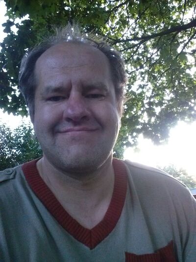  ,   Ezelis, 52 ,  