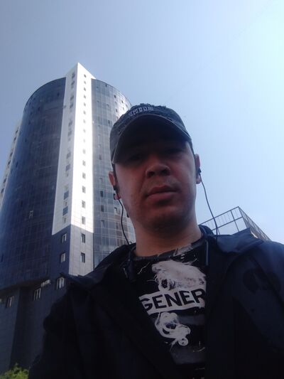  -,   Muhriddin, 33 ,   ,   