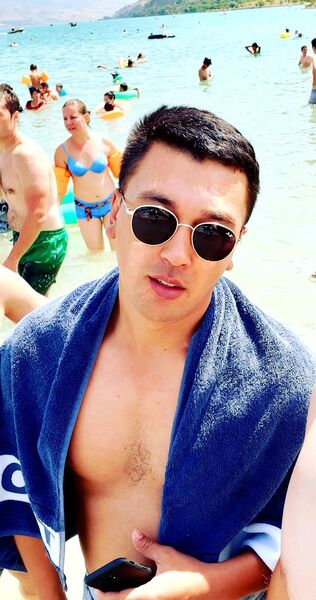  ,   Alisher, 31 ,     , c , 