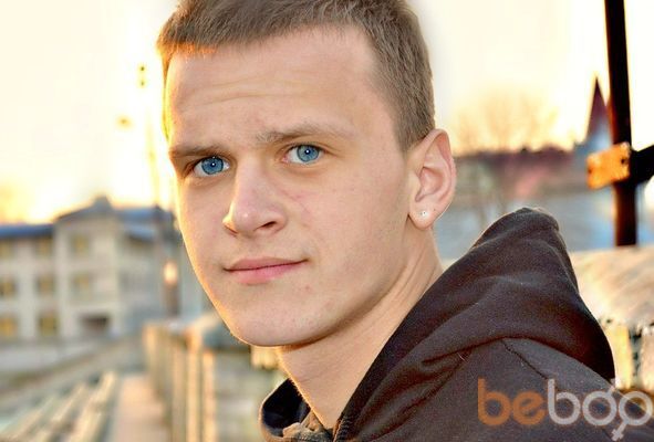  ,   Dynasti, 32 ,   