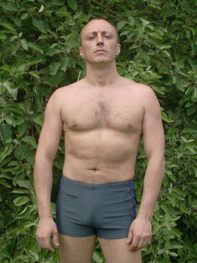  -,   Taller, 49 ,   