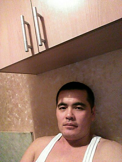  ,   Slava, 32 ,   