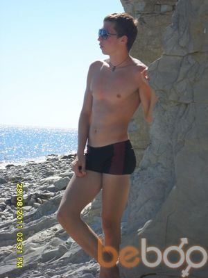  ,   Frekf, 33 ,  