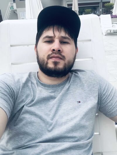  ,   Ali, 33 ,   ,   