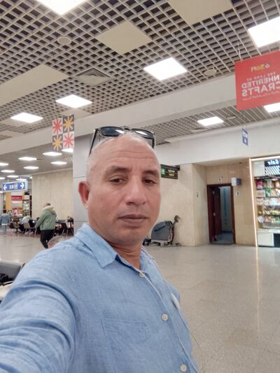  ,   Yasser, 48 ,   ,   