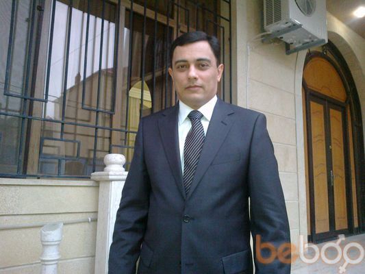  1517866  Vugar, 48 ,    