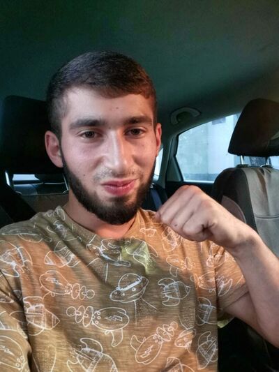  ,   Artur, 26 ,   , 
