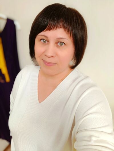  ,   Anna, 49 ,   c 