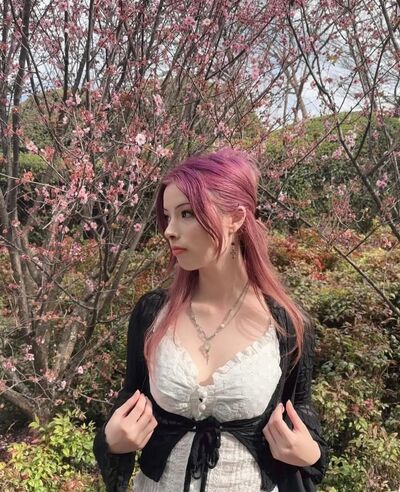  ,   Lilith, 20 ,   ,   , 