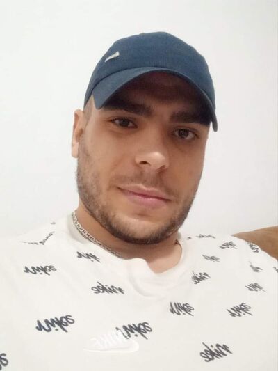  ,   Aleksandar, 28 ,   ,   