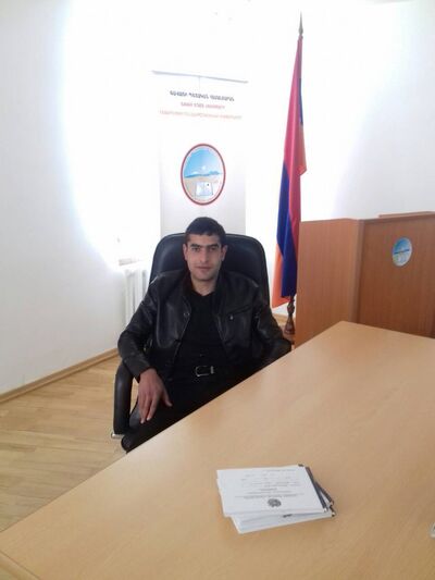  ,   Galust, 27 ,   ,   