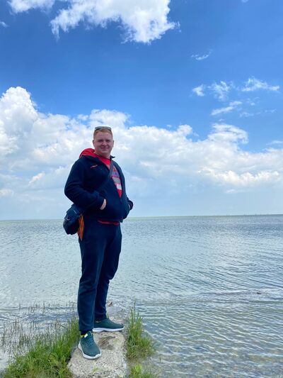  --,   Andrei, 32 ,     , c 