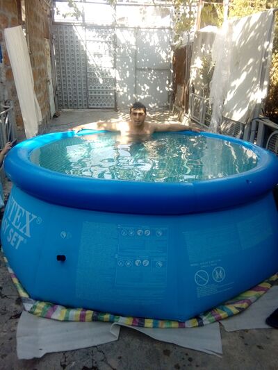  ,   Artur, 37 ,   ,   