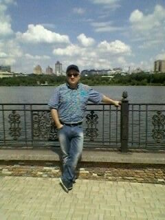  ,   Devid, 49 ,   