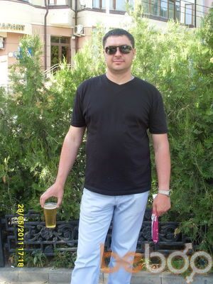  --,   Max, 44 ,  