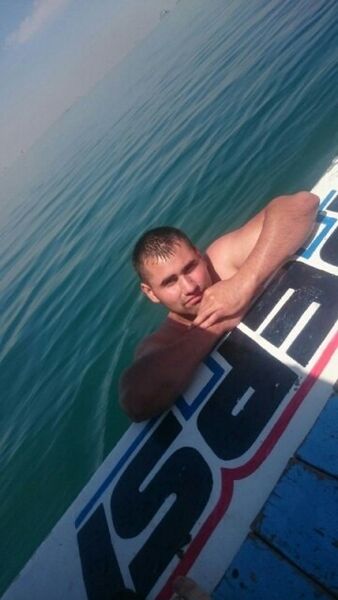  ,   Ryslan, 33 ,   