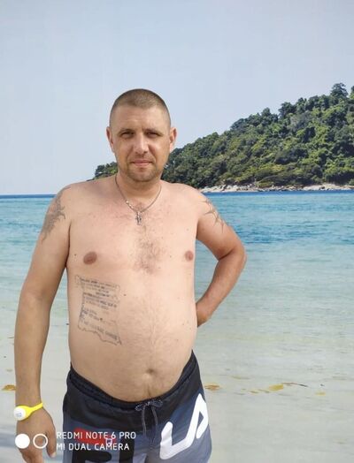  -,   Daniel, 43 ,   ,   