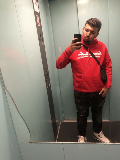  Praha,   Tom, 20 ,   ,   