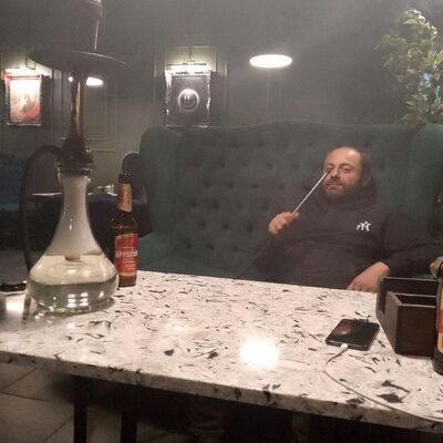  ,   Armen, 43 ,   ,   