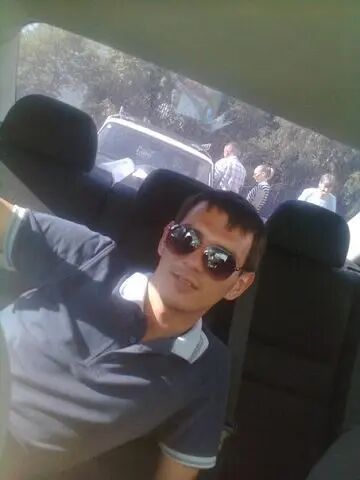  49236476  Denis, 36 ,    