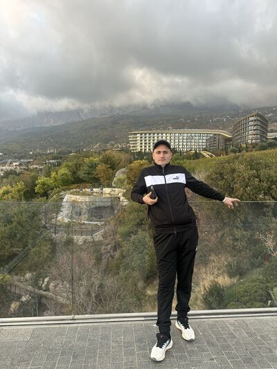  ,   Vardan, 37 ,   ,   
