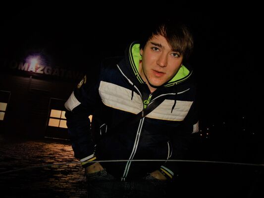  ,   Vlad, 32 ,  