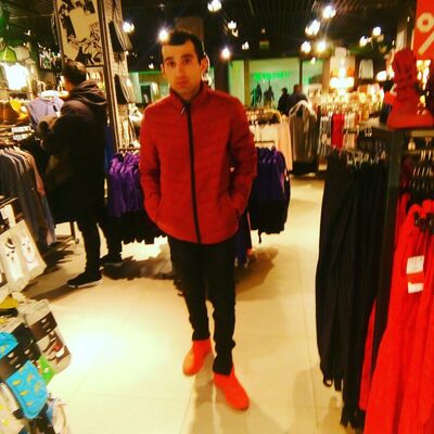  ,   David, 32 ,     , c 