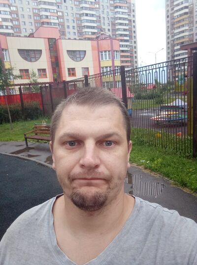  ,   Denis, 37 ,   
