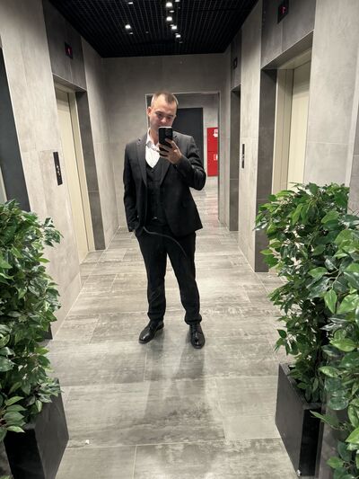  Tivoli,   Max, 27 ,   ,   