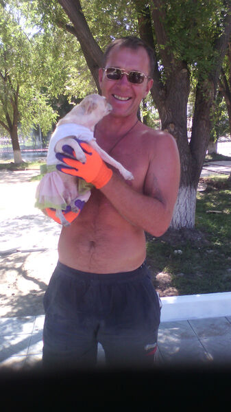  ,   Dima, 47 ,   