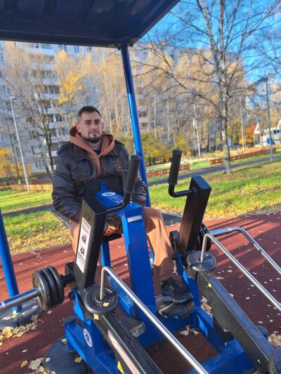  ,   Anton, 35 ,   ,   