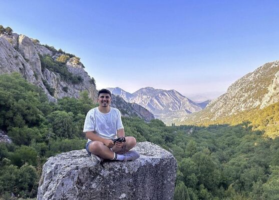  ,   Hayko, 26 ,   ,   