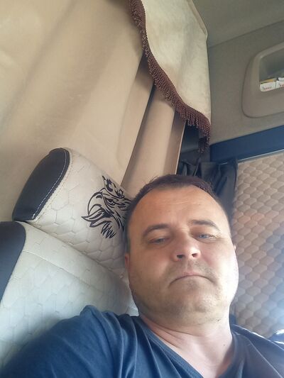  ,   Dima, 41 ,   ,   