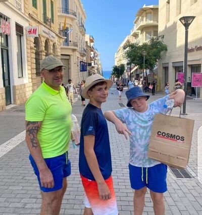  ,   Jonathan, 52 ,   c 