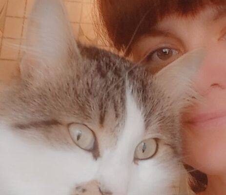  ,   Viktoria, 49 ,   
