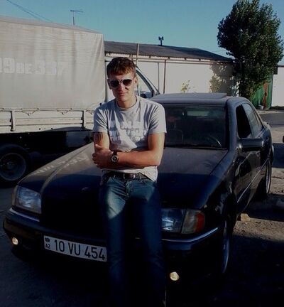  ,   Roman, 40 ,   