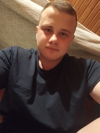  ,   Maxim, 22 ,   ,   
