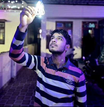  ,   Neeraj, 25 ,   ,   