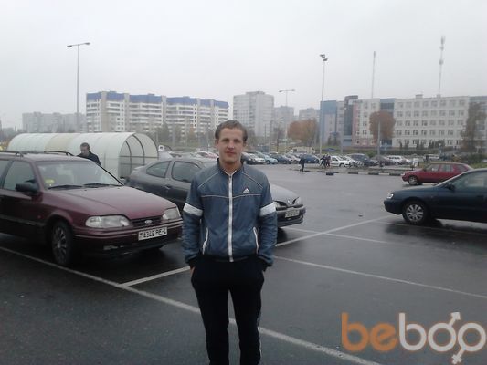  3668486  Den, 32 ,    