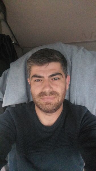  ,   Mutlu, 37 ,   ,   