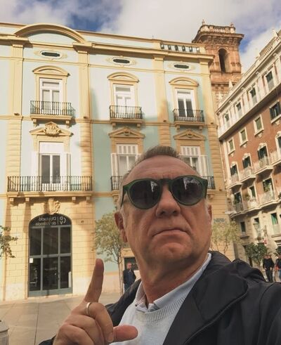 ,   MarkDave, 60 ,   ,   
