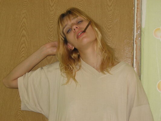  ,   Lara, 26 ,   ,   , 