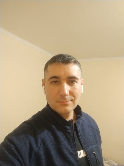  ,   John Smith, 40 ,   ,   , c , 