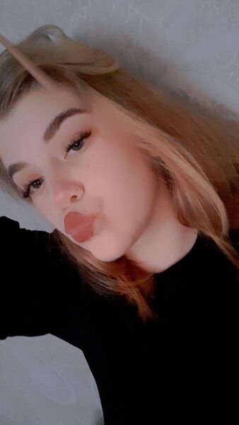  ,   Karina, 21 ,     , c , 
